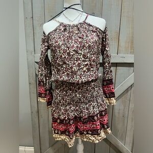 Long Slv Cold Shoulder Western Floral Dress Size M by Signature 8